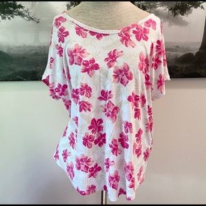 Lands End Scoop Neck Floral Tee